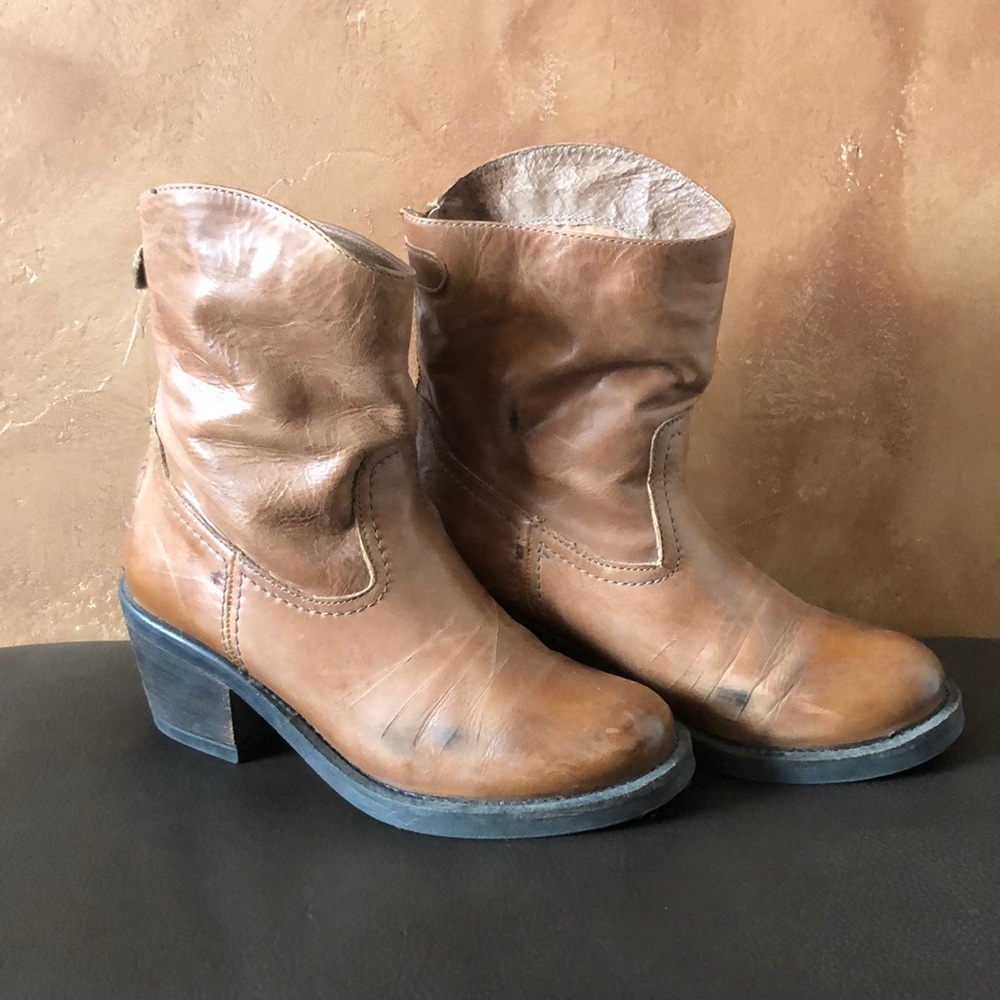 Steve Madden Boots - Cognac